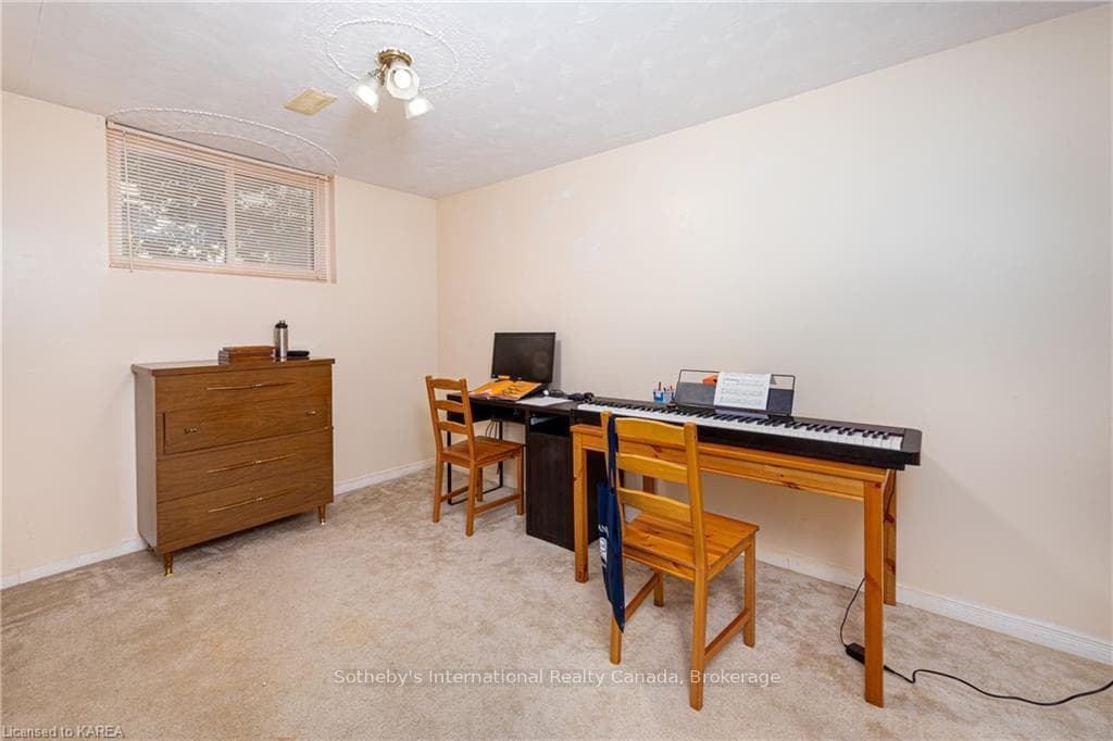 761 COLONEL CURRY Drive photo 17