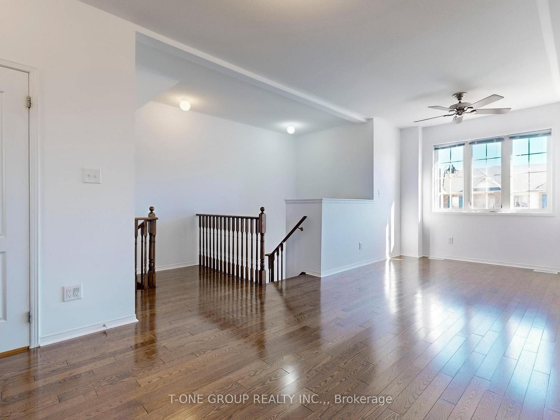 2155 Fiddlers Way photo 2