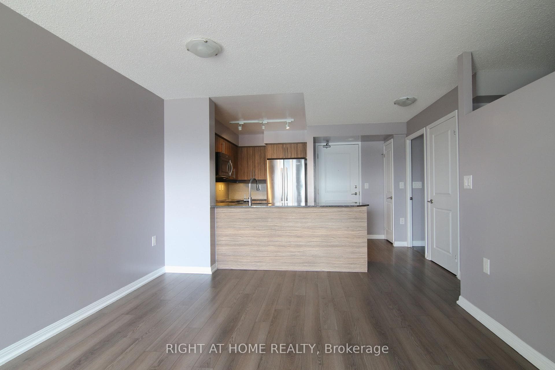 125 Western Battery Road Unit 1711 photo 4