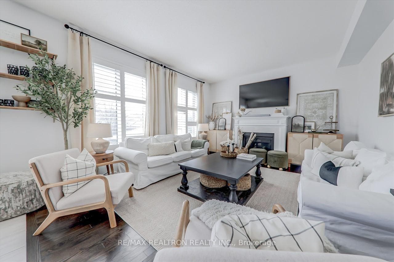 1805 Western Crescent photo 8