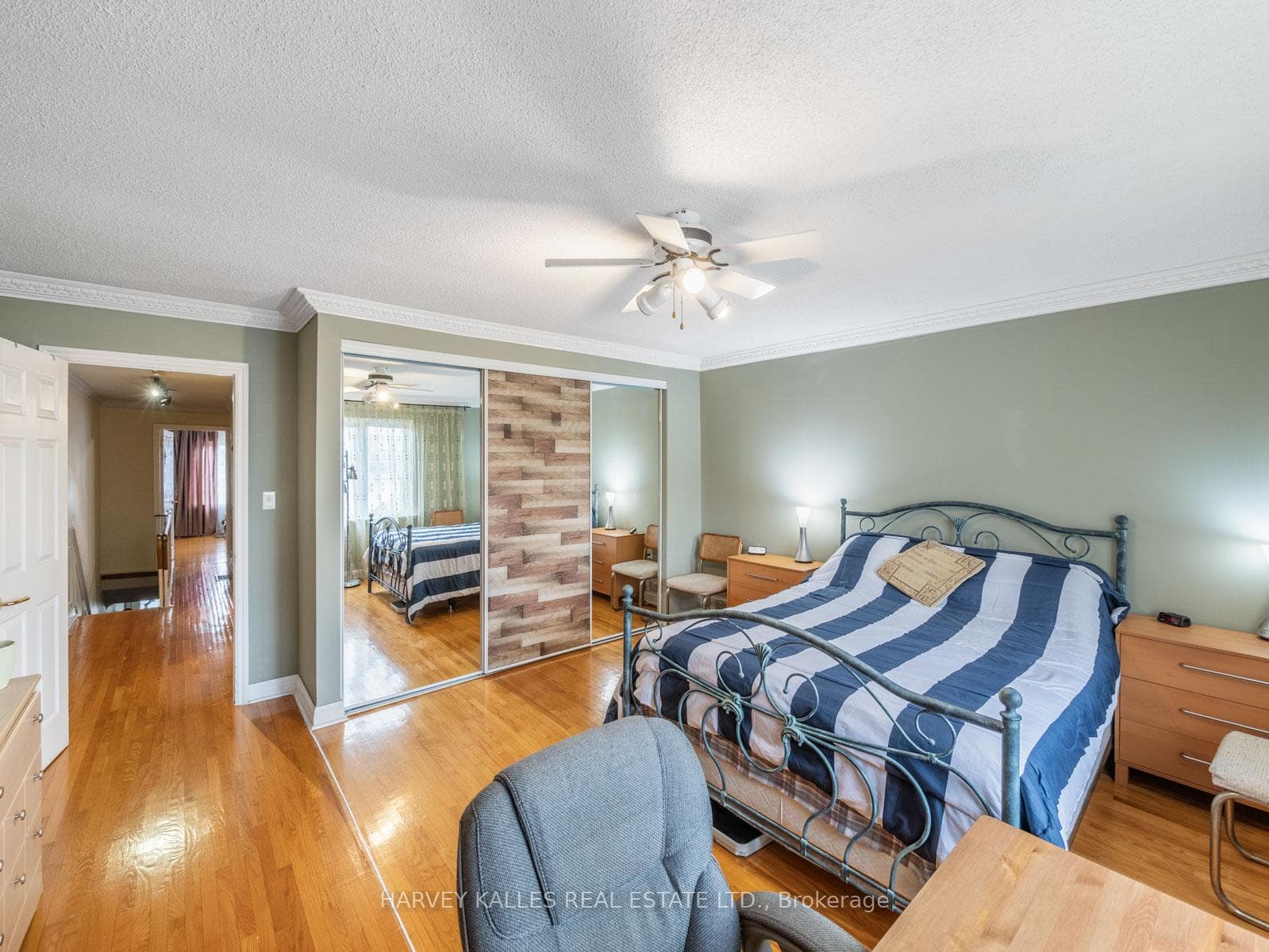 108 Melville Avenue photo 16