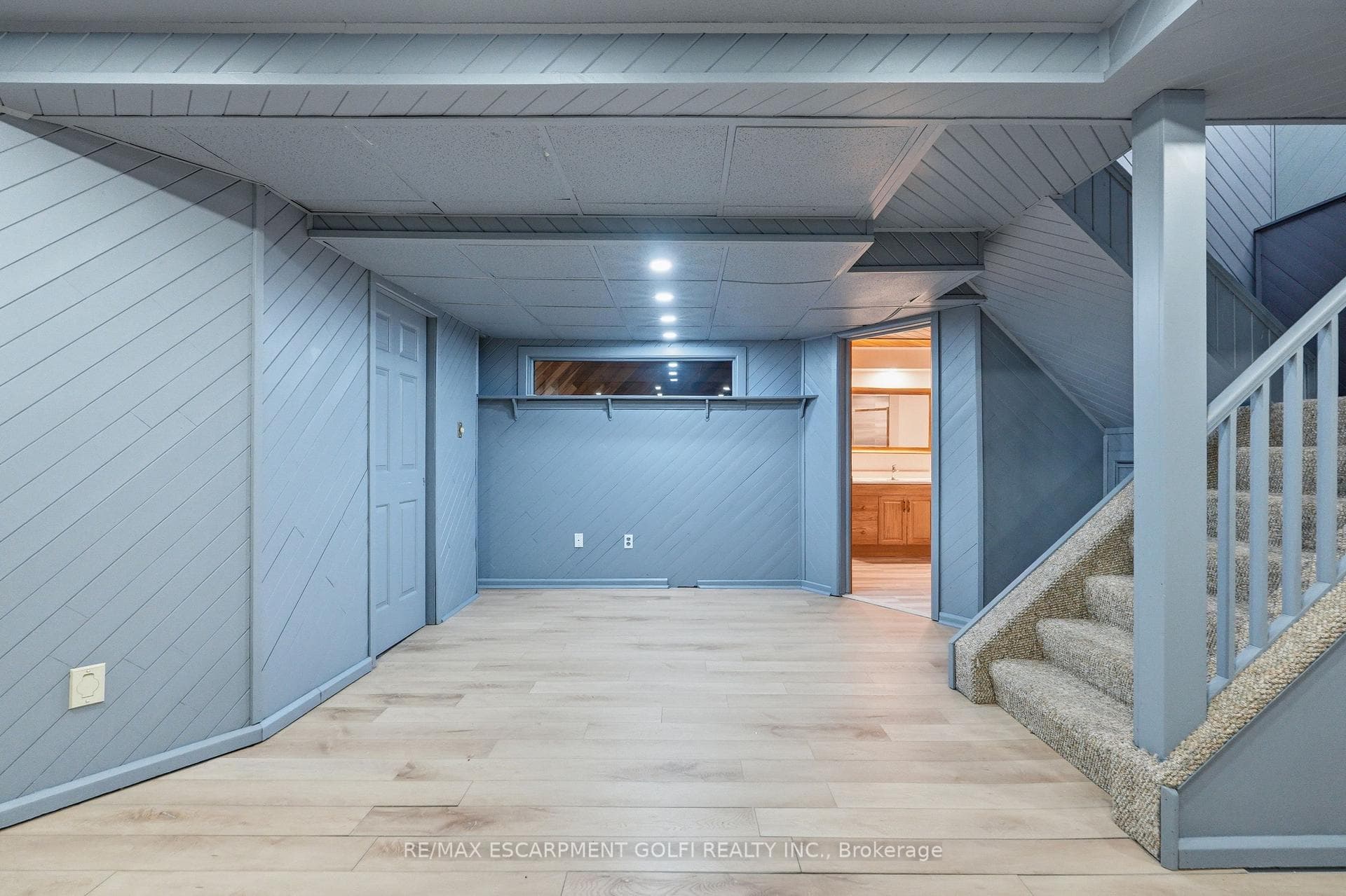 95 Birchpark Drive photo 32