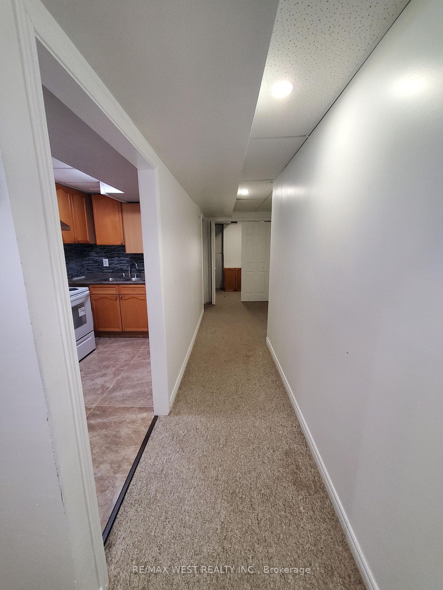 369 Georgian Drive Unit 1&2 photo 6