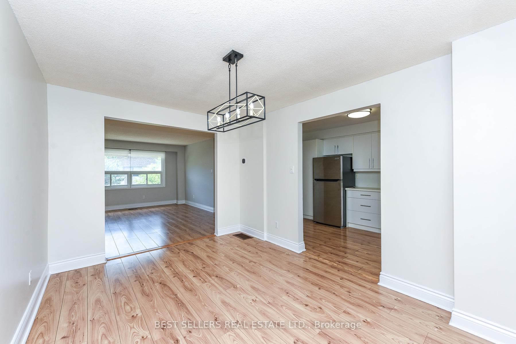 12 Ashton Crescent Unit 12 photo 9