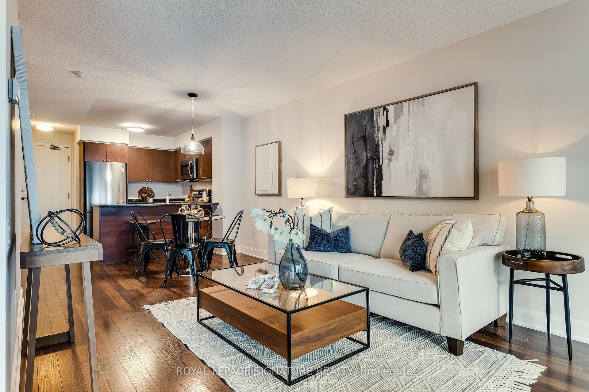 2191 Yonge Street Unit 910 photo 13