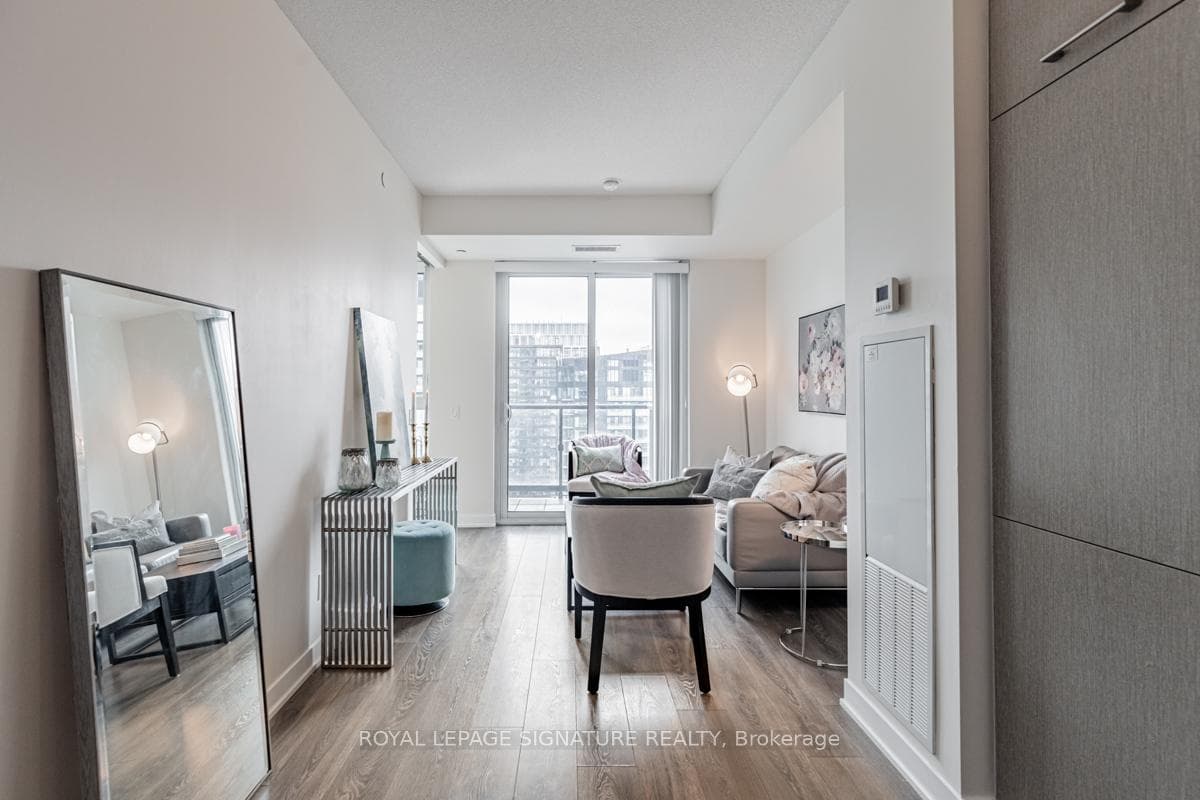 87 Peter Street Unit 4416 photo 8