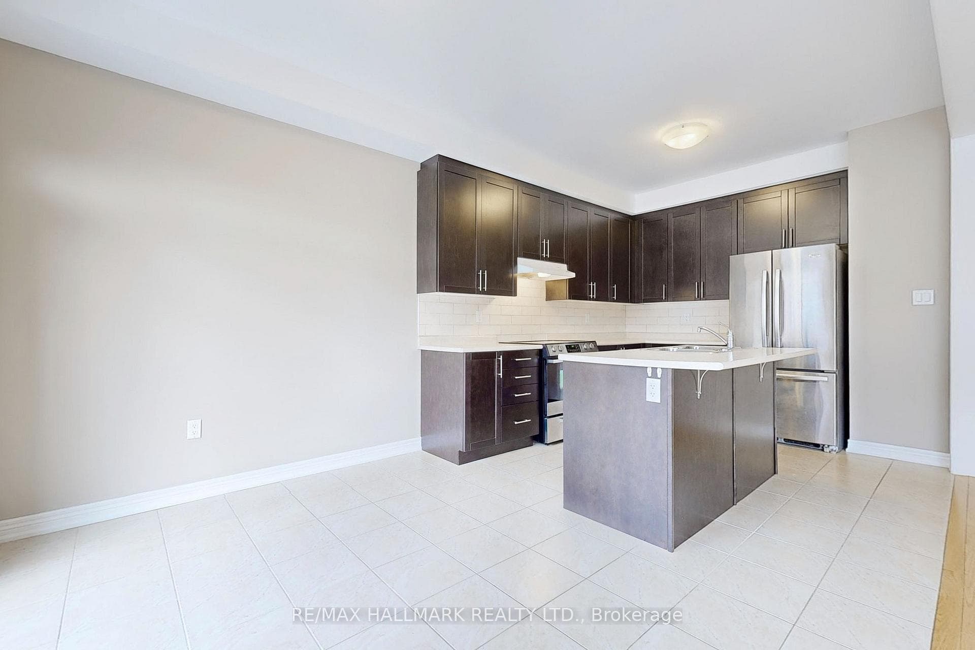 3 Humberstone Crescent photo 8