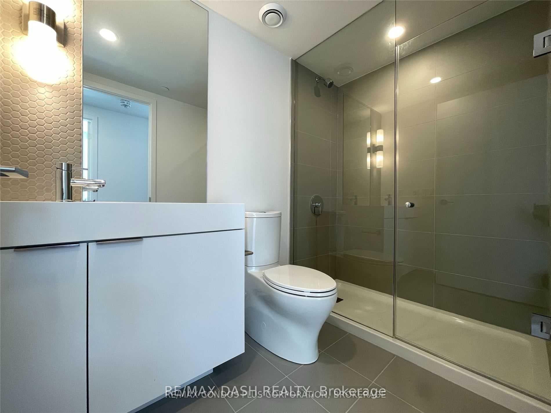 33 Helendale Avenue Unit 506 photo 18