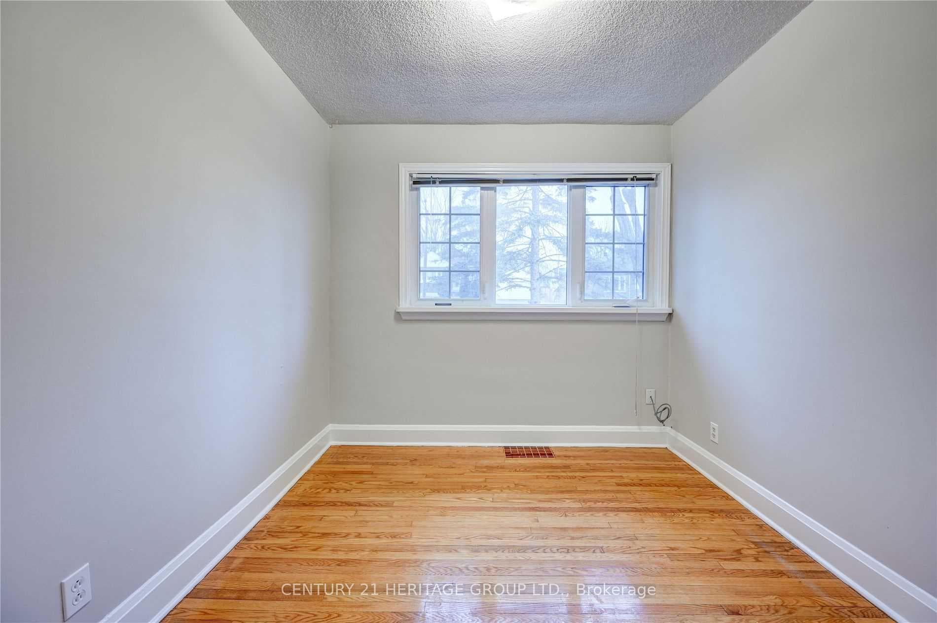 36 Argyle Avenue photo 10