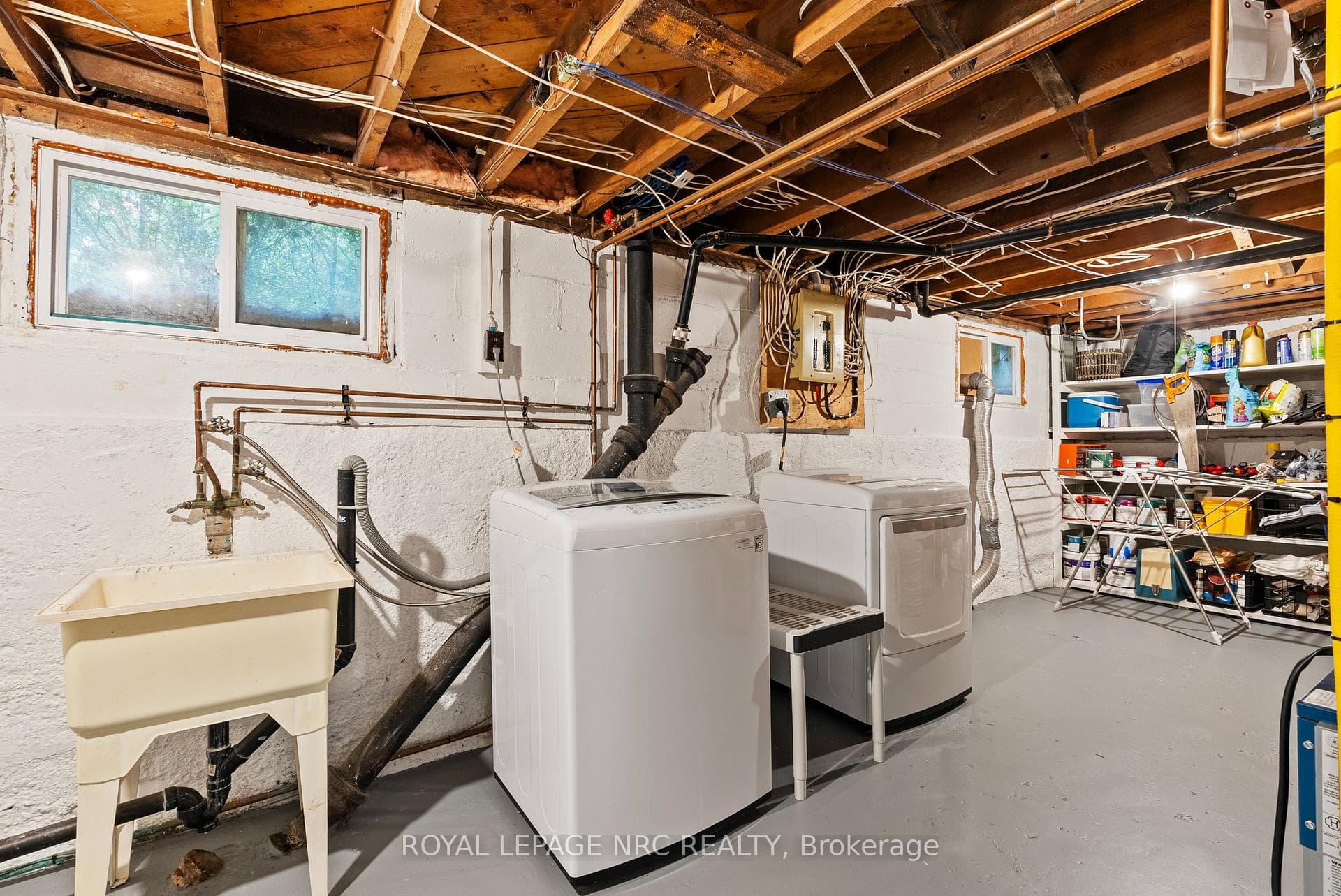 5 Greenlaw Place photo 32
