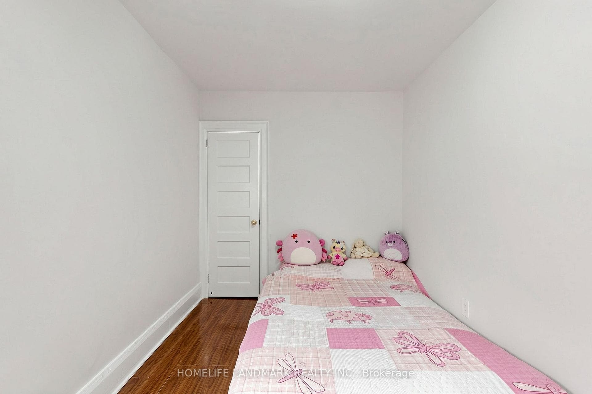 484 Glenholme Avenue photo 32