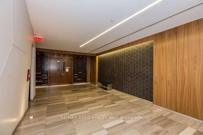 36 Park Lawn Road Unit 2006 photo 9