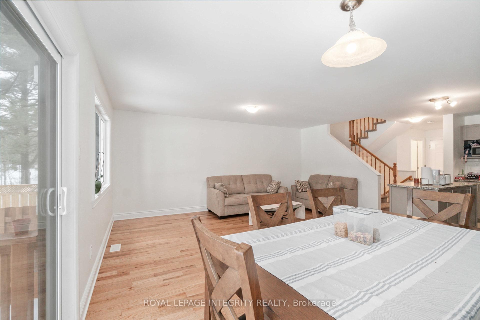 193 Dion Avenue photo 11