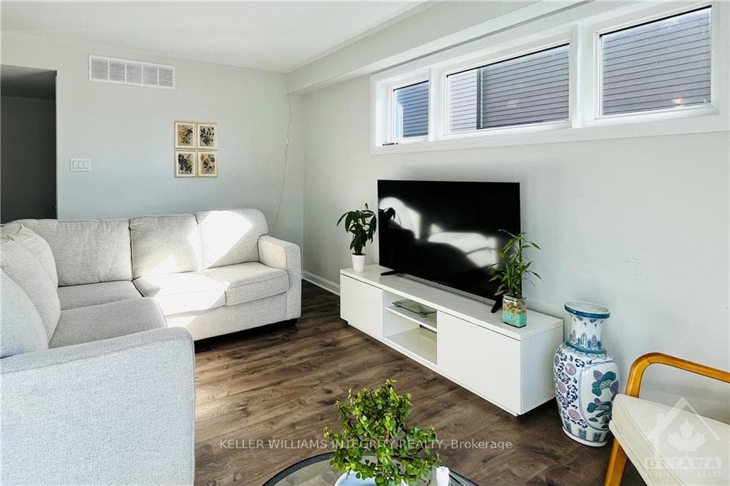 315 ELDORADO Unit C photo 14