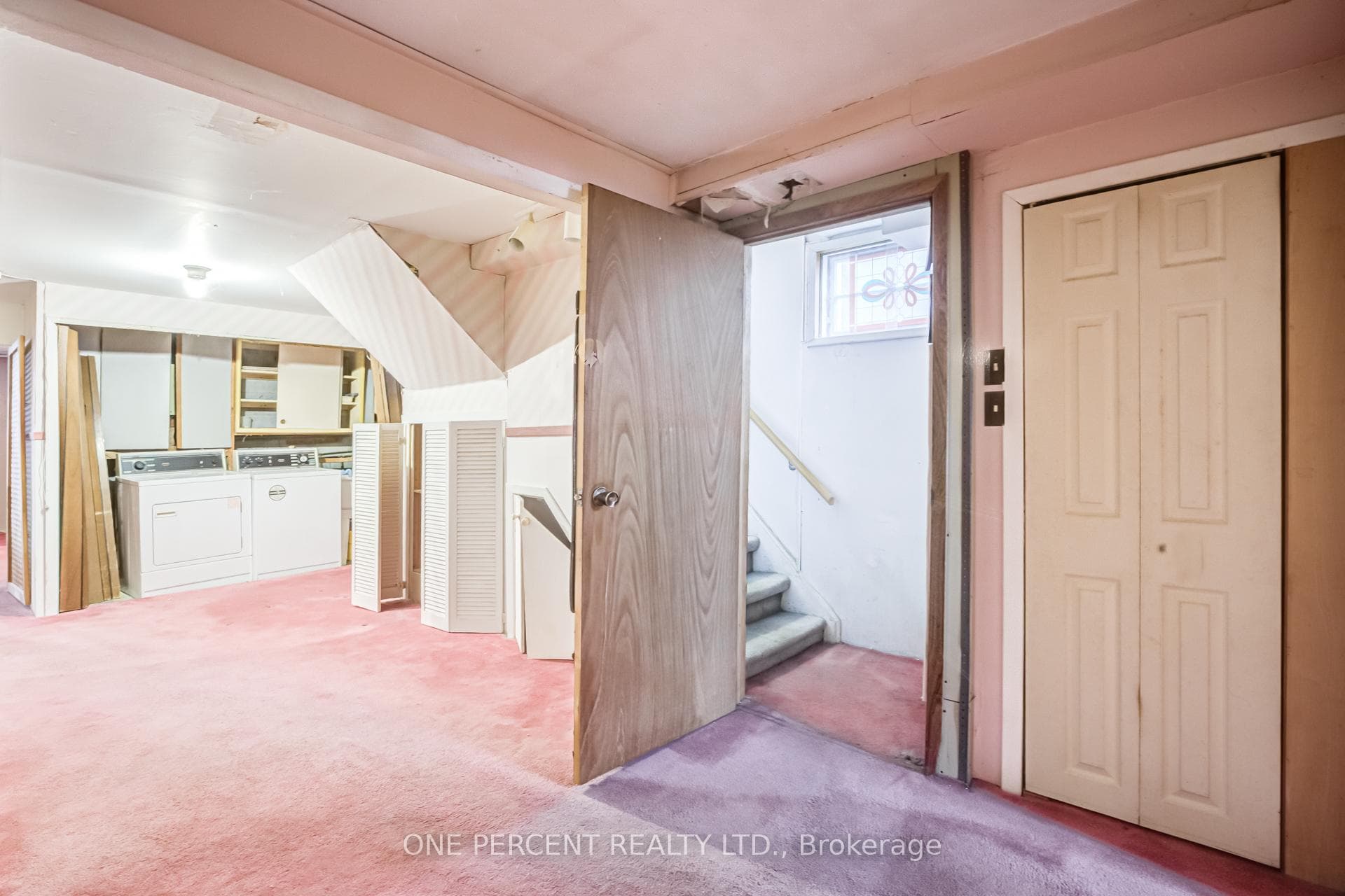 8 Wonderland Drive photo 24