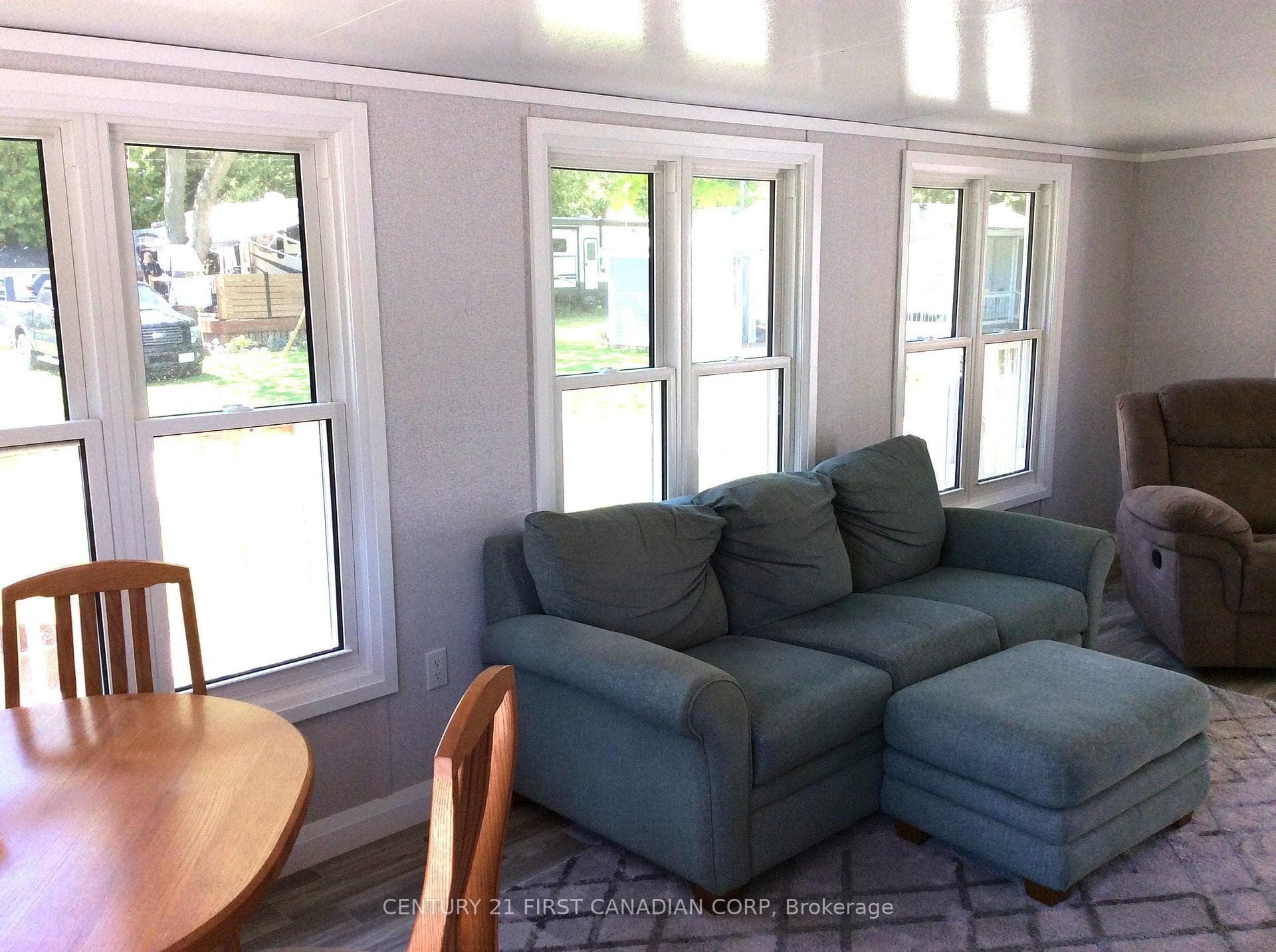256440 Sunova Crescent Unit 501 photo 41