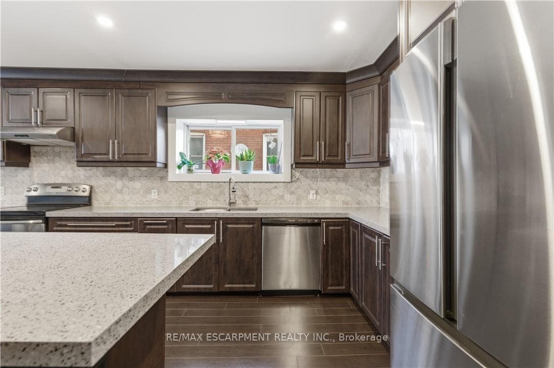 80 Walnut Street photo 5