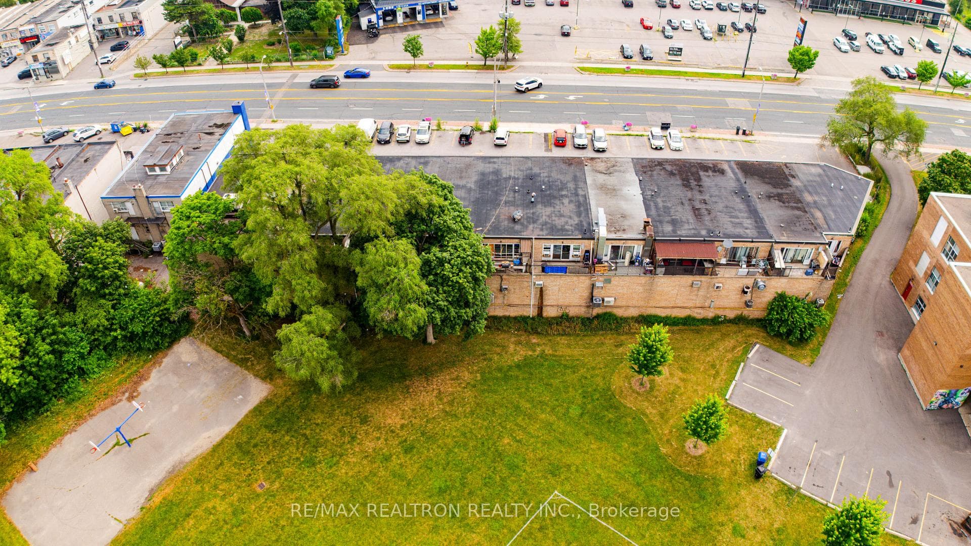 975 Albion Road Unit 975A photo 42