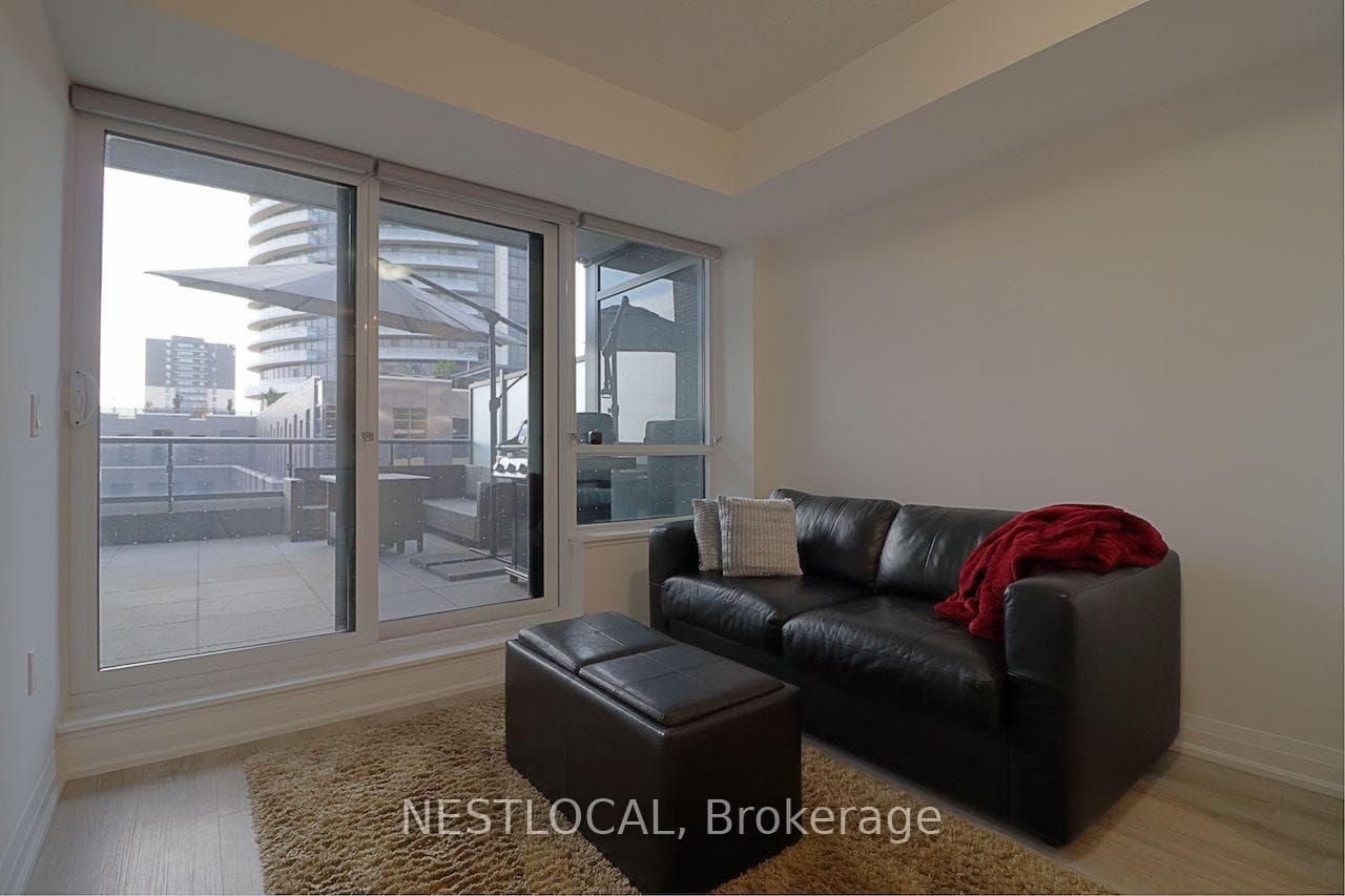26 Gibbs Road Unit 451 photo 16