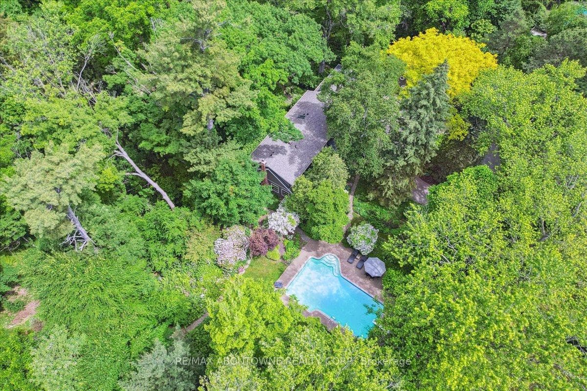 5031 Lakeshore Road photo 34