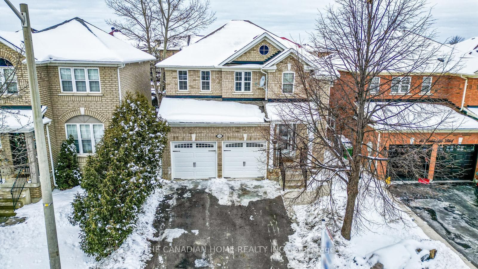 44 EARLSBRIDGE Boulevard photo 37