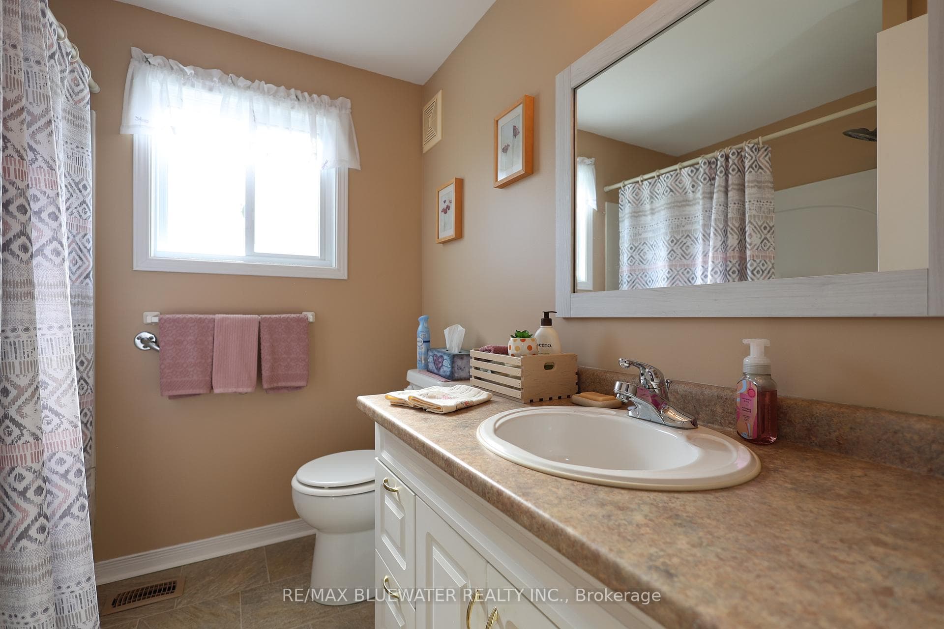266 Pebble Beach Parkway photo 18