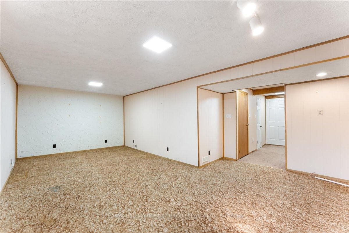 16 Goodfellow Street photo 36