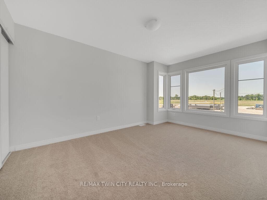 282 NEWMAN Drive photo 29