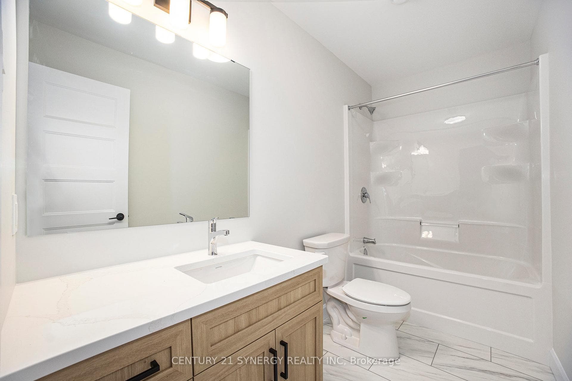 65 Helen Street Unit B photo 13