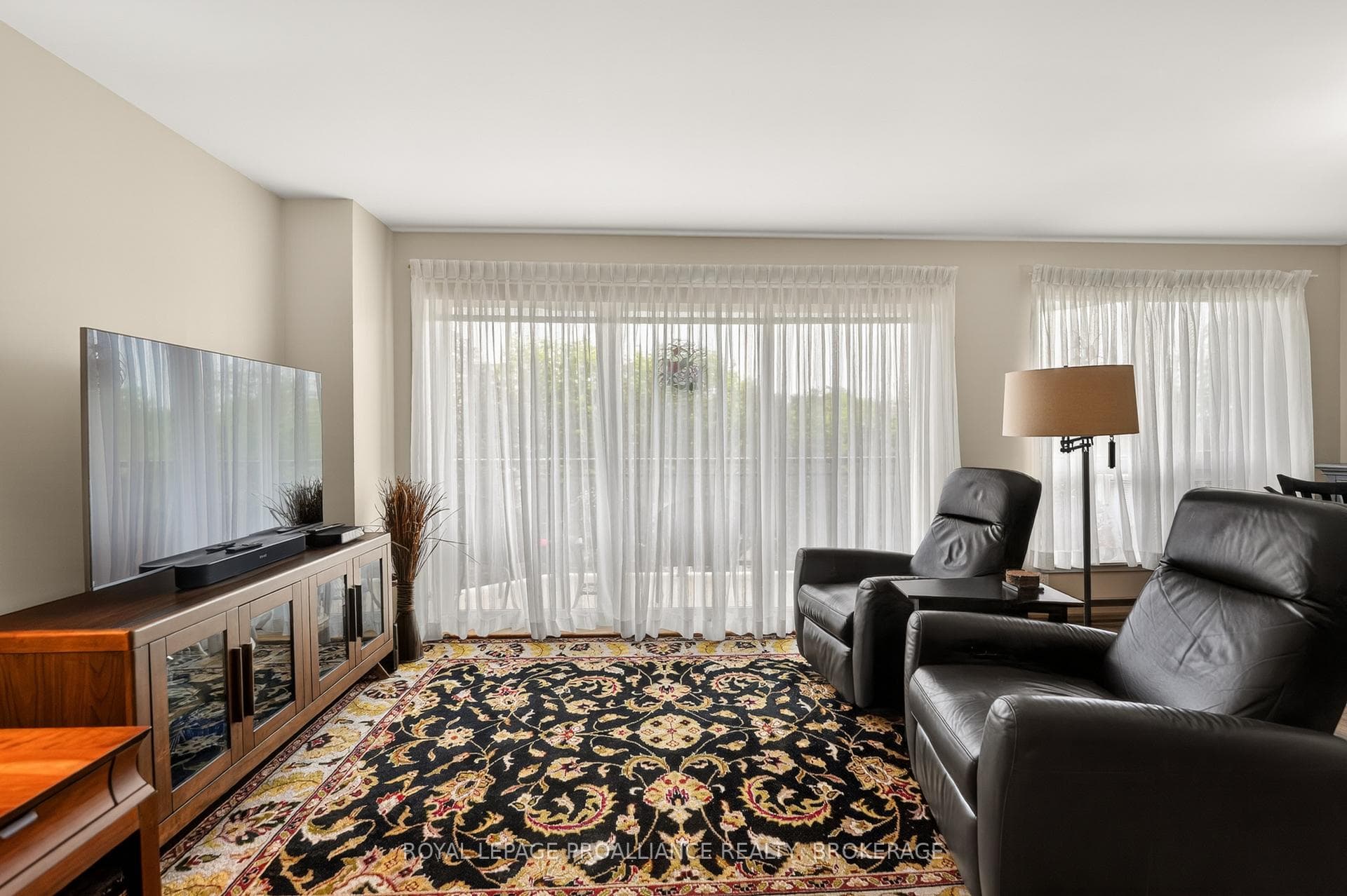 257 Bath Road Unit 401 photo 8