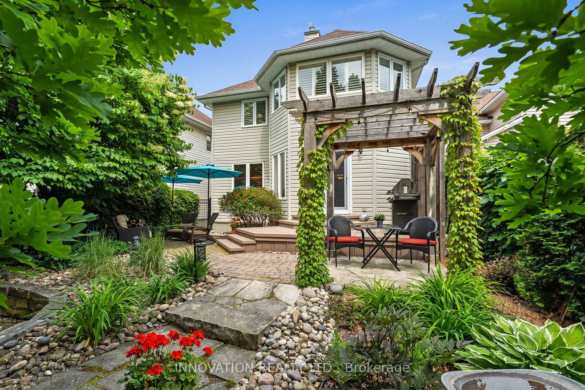 149 Springcreek Crescent photo 35