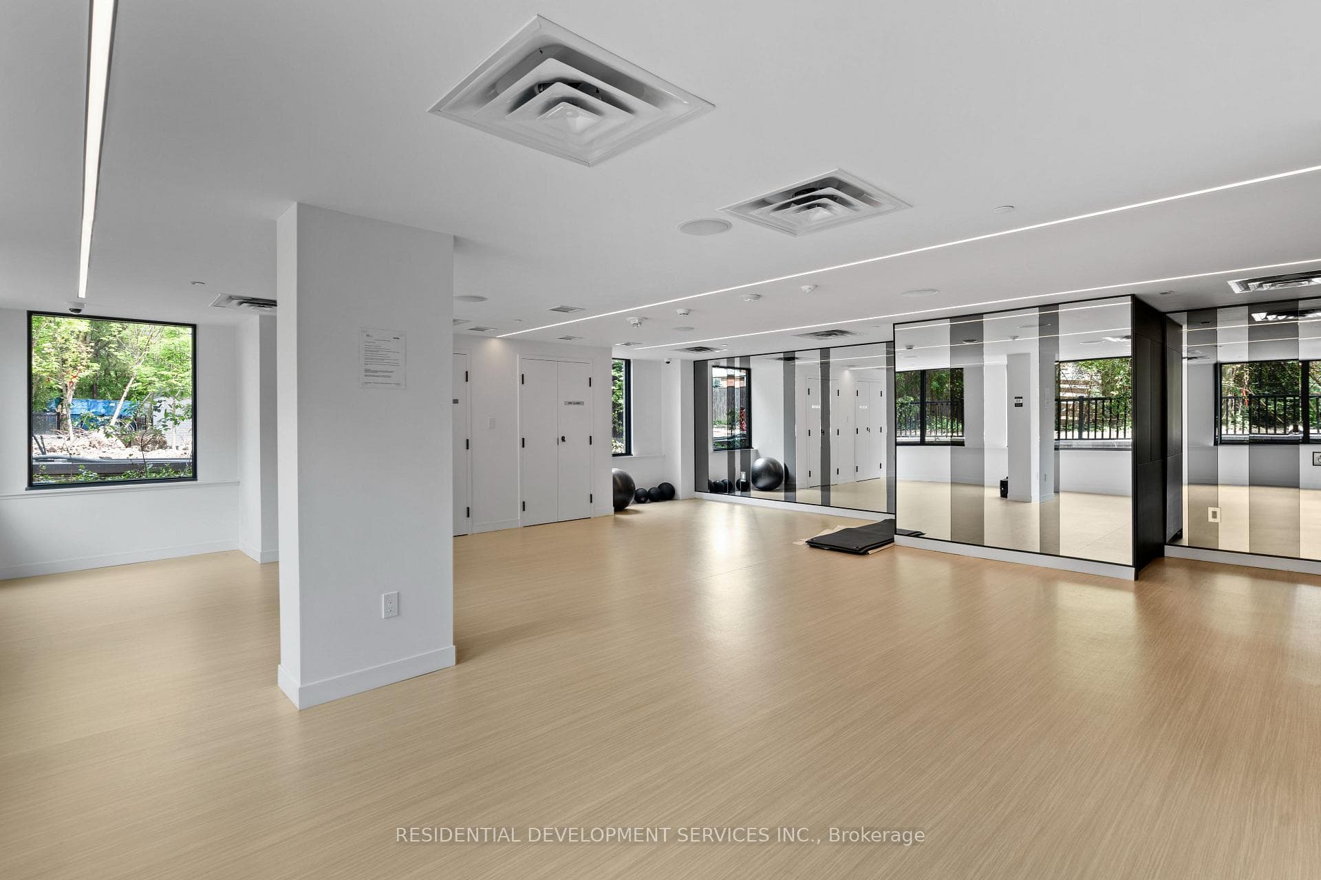 500 Wilson Avenue Unit 413 photo 23