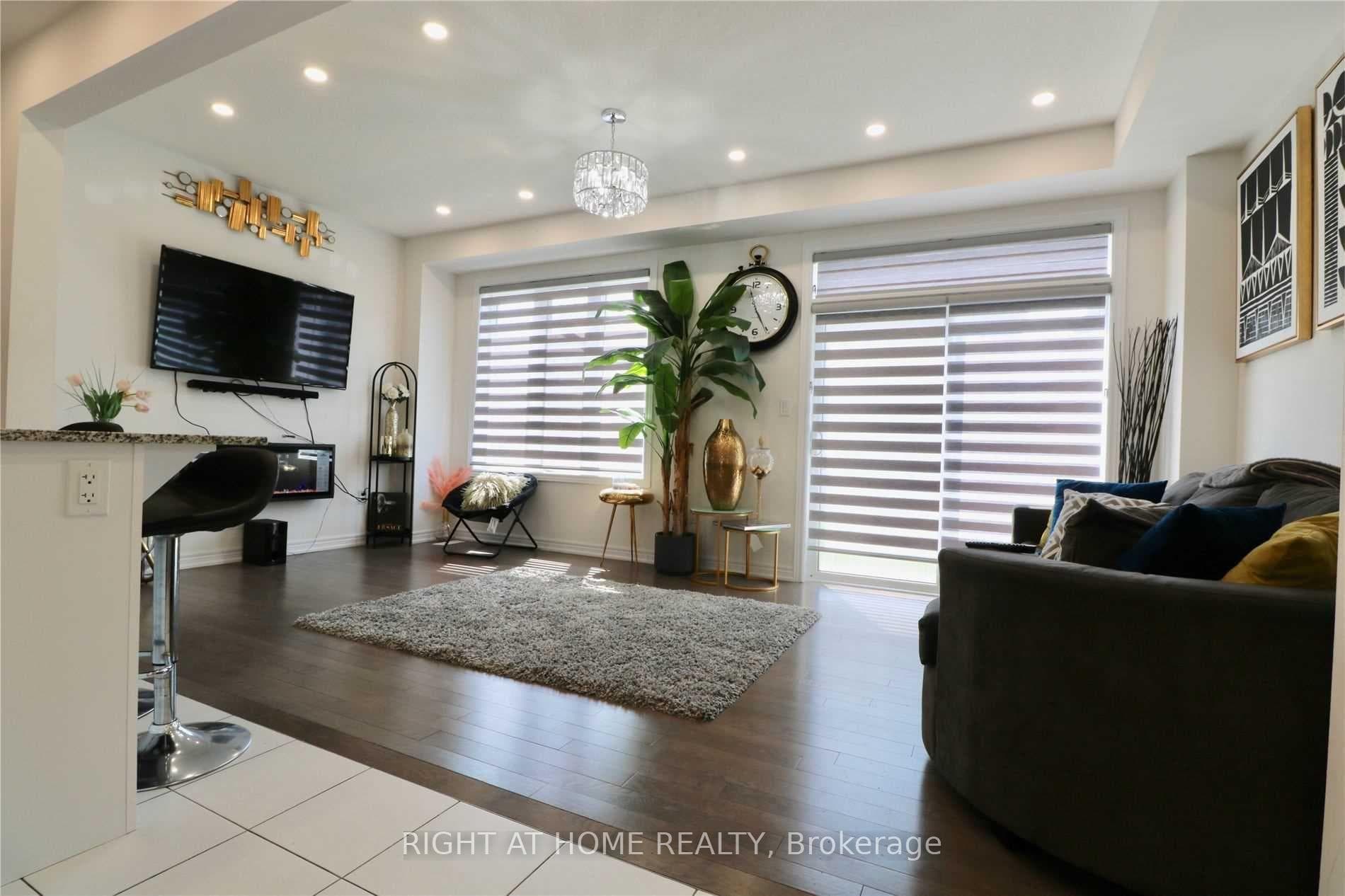 9 Conarty Crescent photo 4