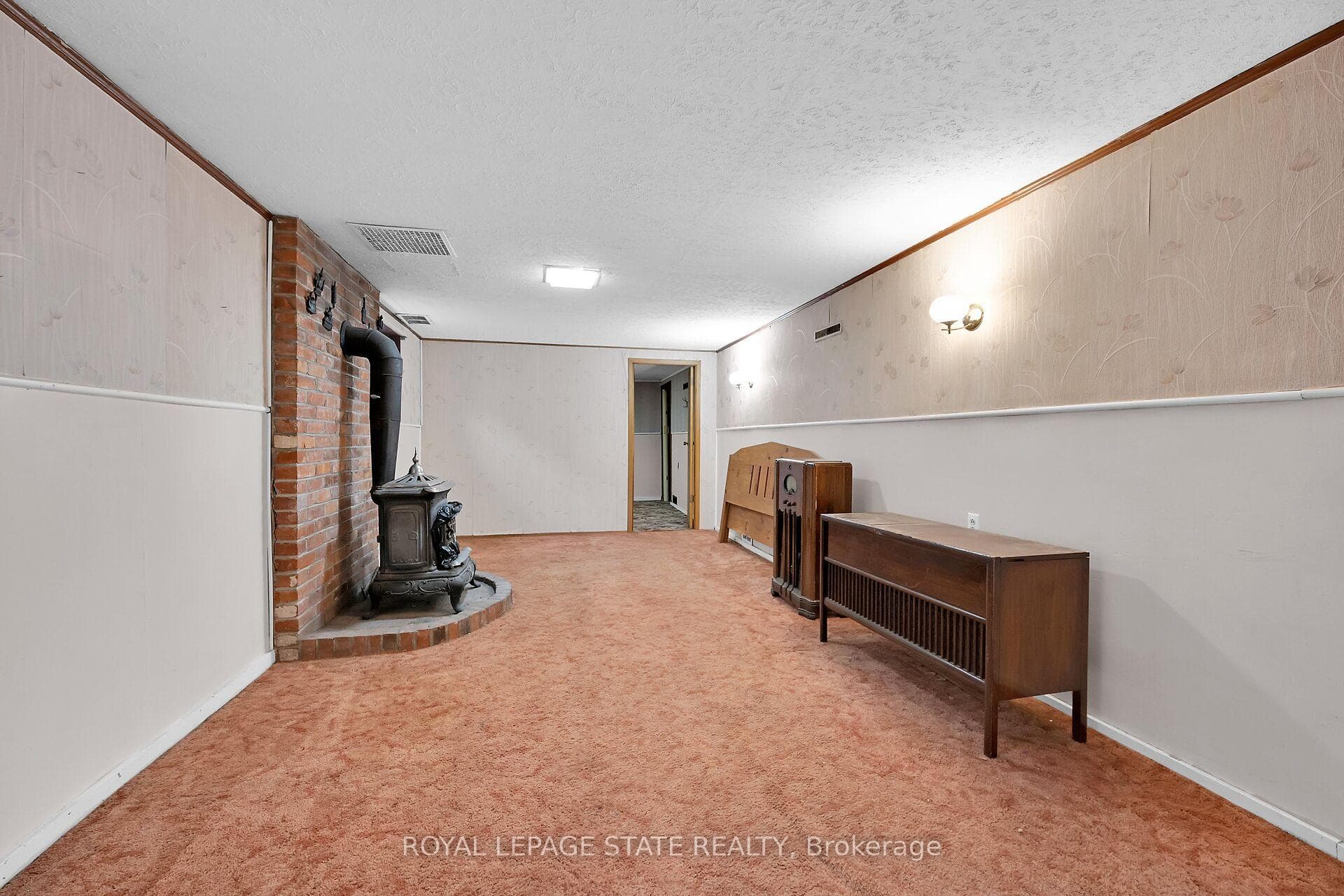 63 Fernwood Crescent photo 20
