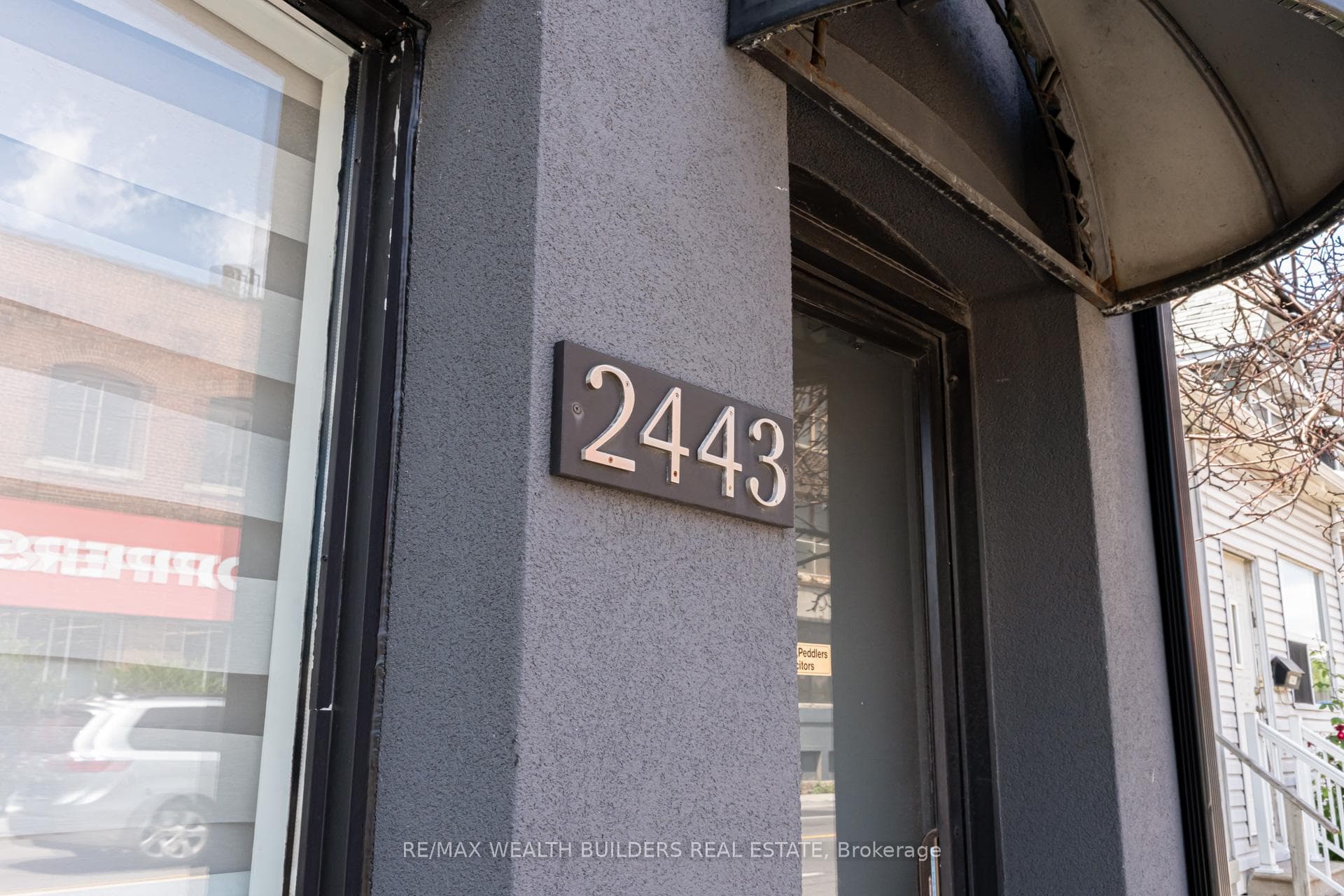 2443 Dundas Street photo 2