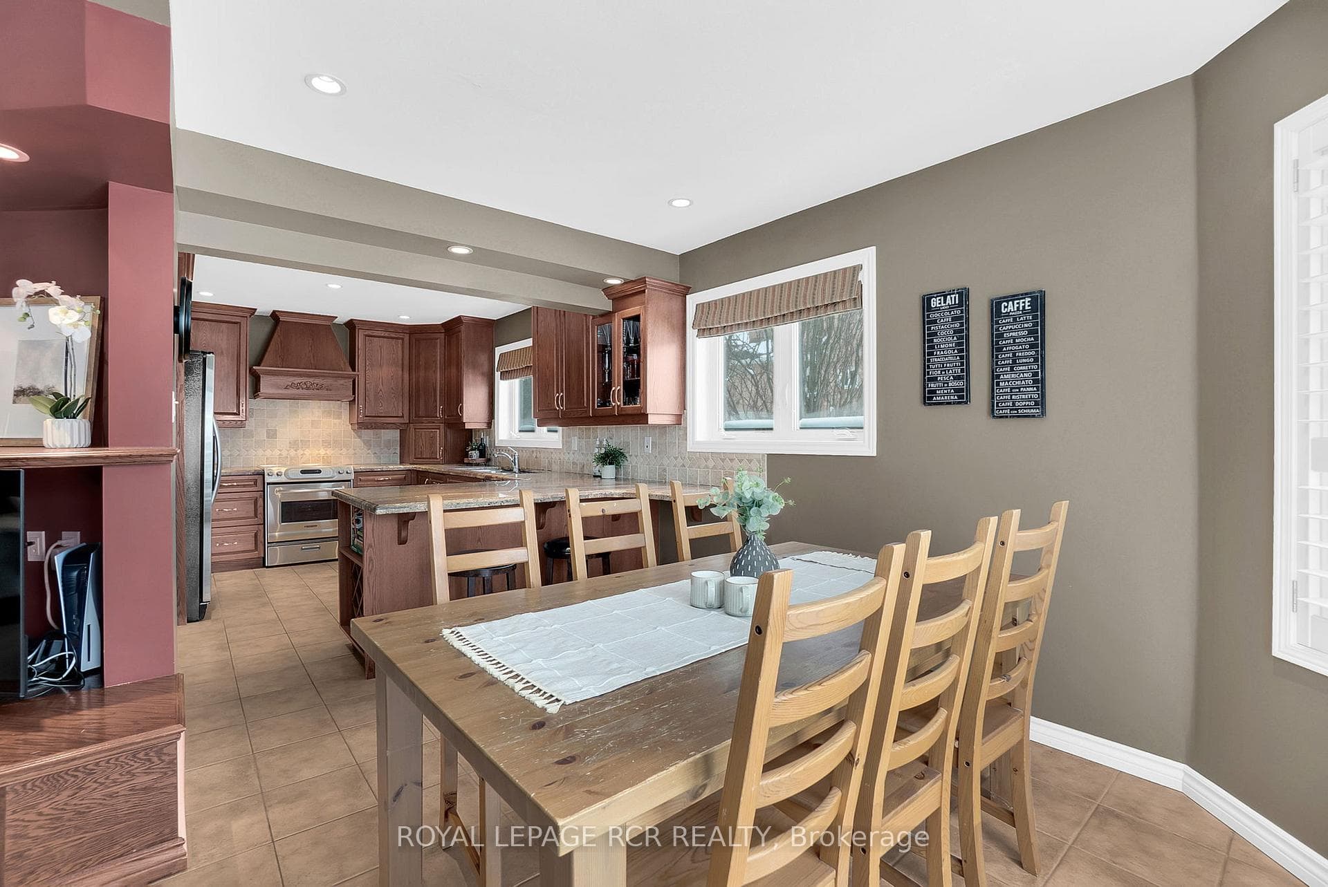 Family Style Eat-In Kitchen
