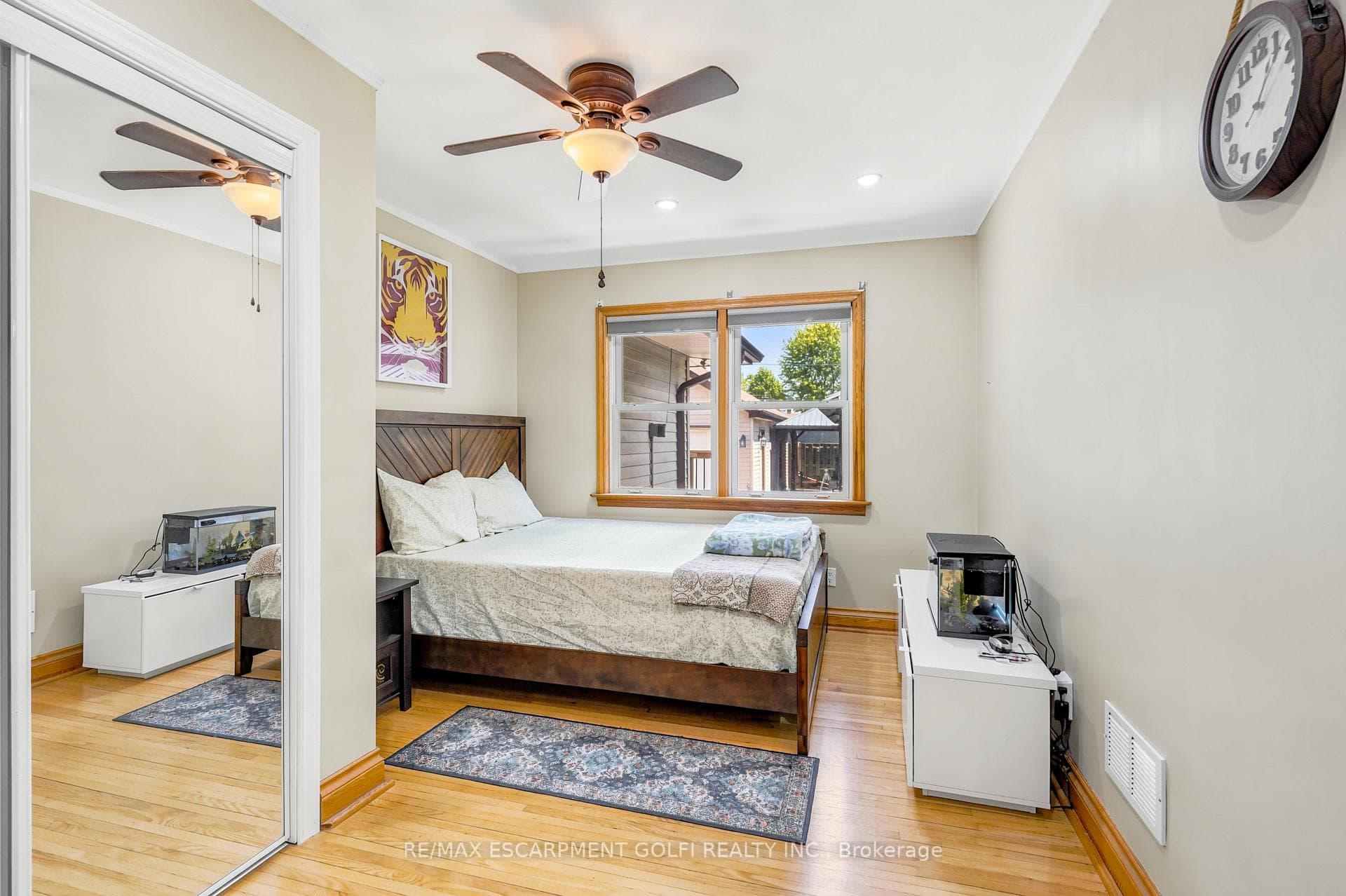 6902 Dell Avenue photo 16