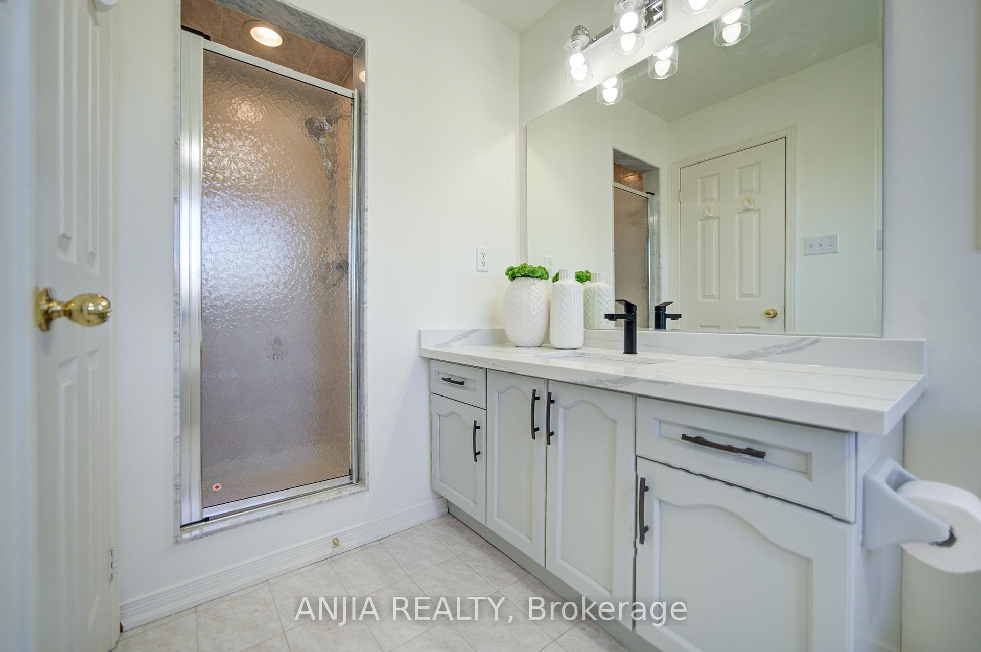 281 Mingay Avenue photo 35