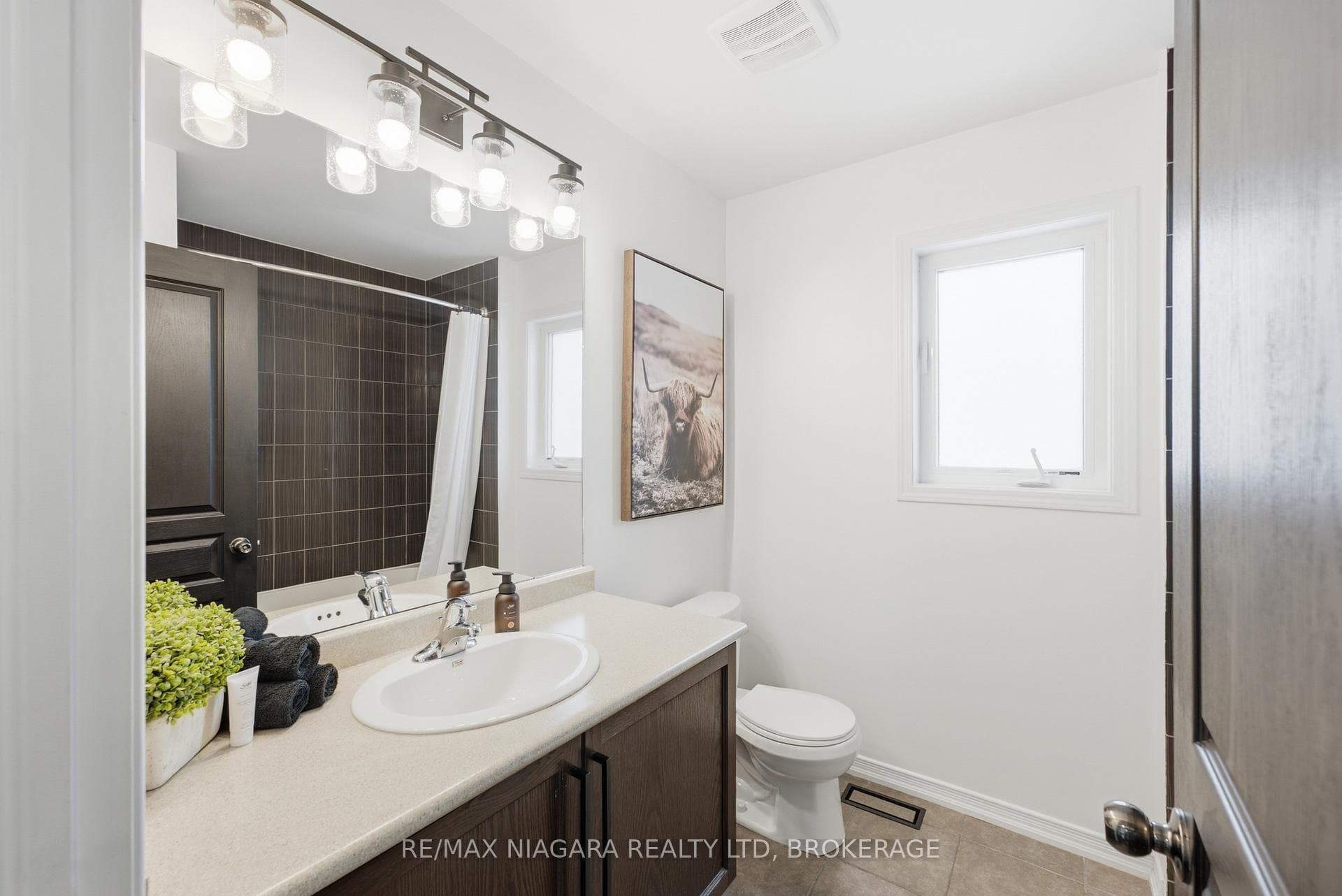 8571 Dogwood Crescent photo 21