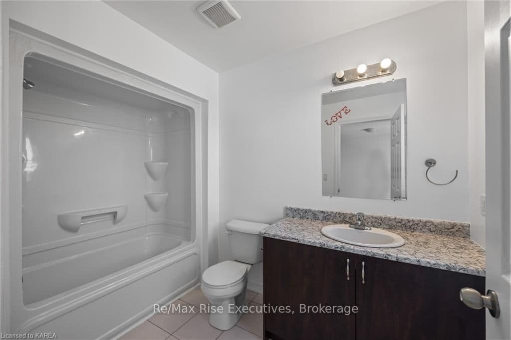 45 BRENNAN Crescent photo 15