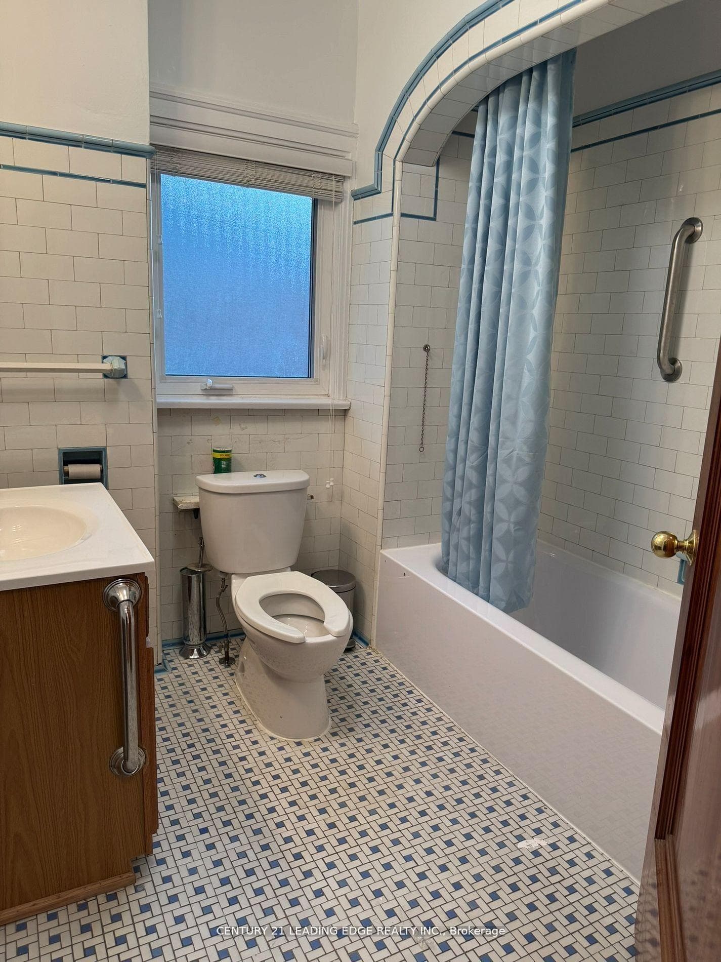 1274 Broadview Avenue photo 38