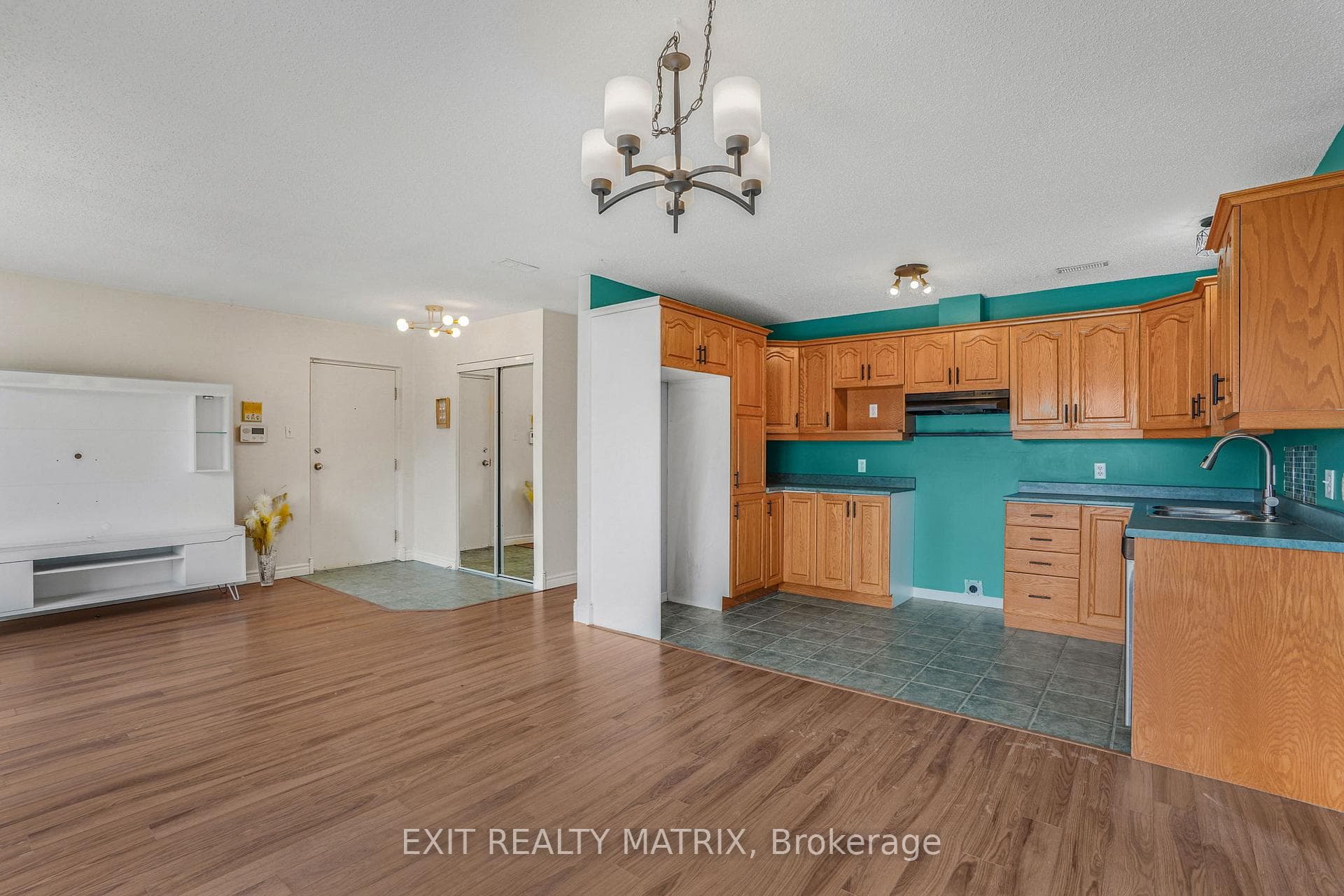 661 Spence Avenue Unit 6 photo 12