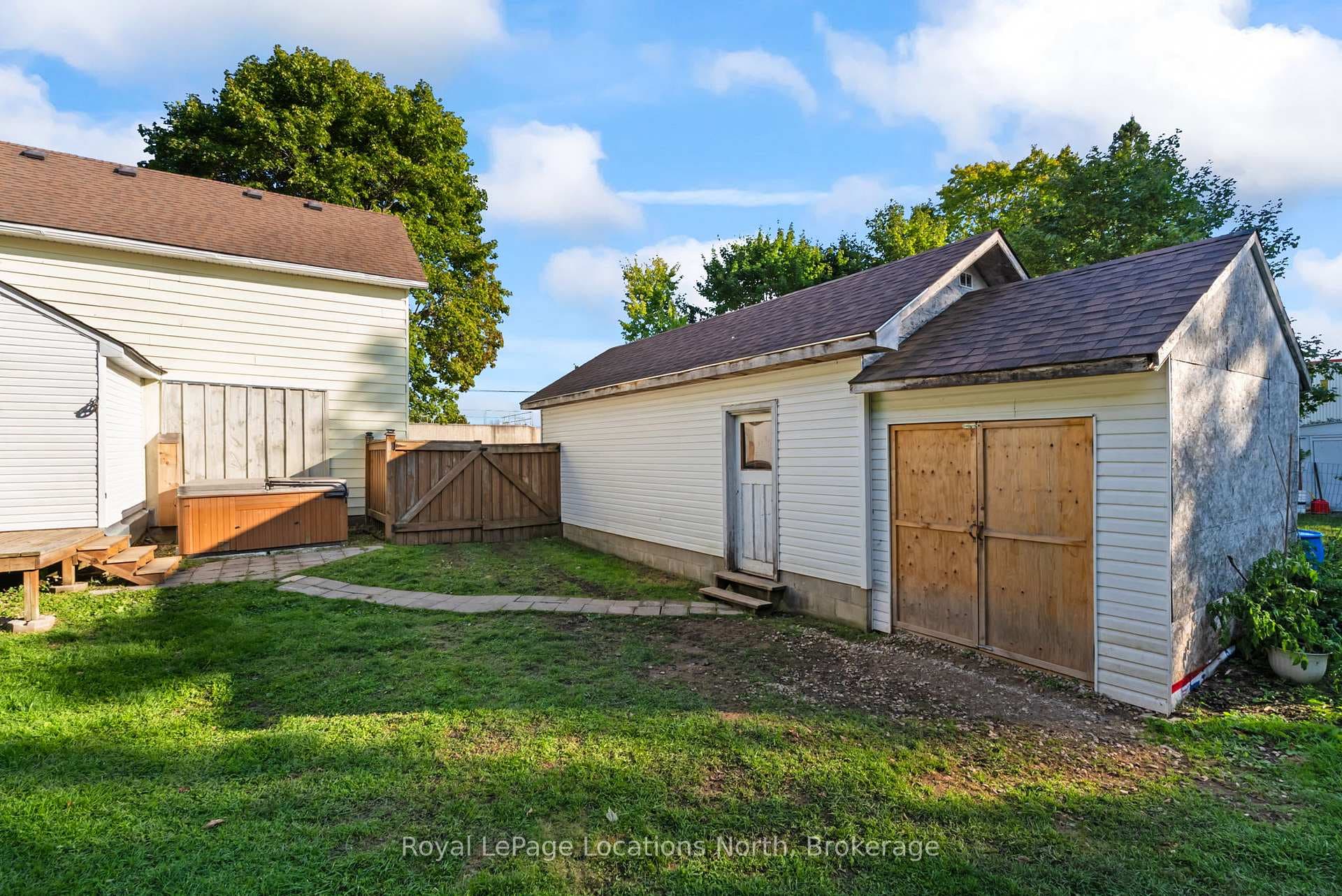 168 Isla Street photo 33