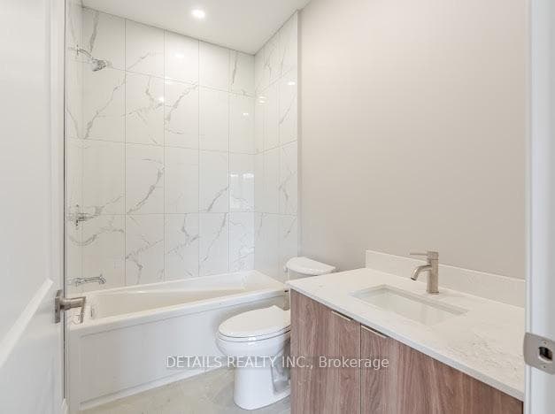 659 Donat Street Unit 201 photo 20
