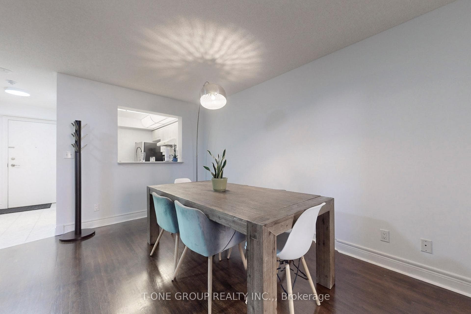 5418 Yonge Street Unit 511 photo 8