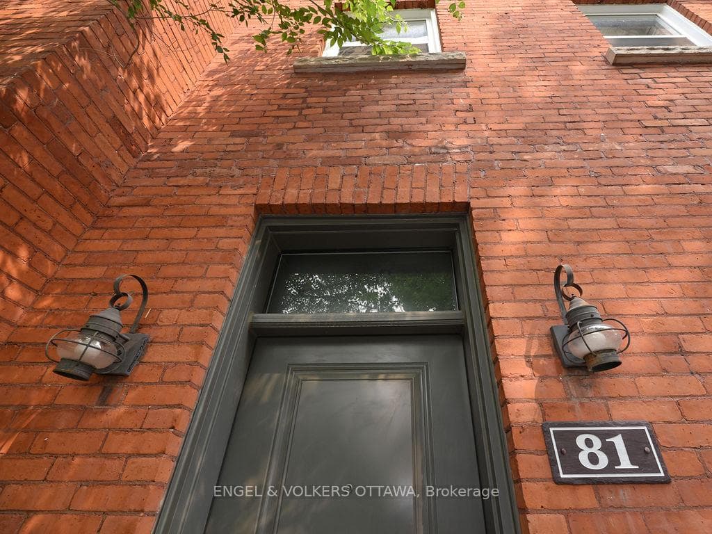81 Third Avenue Unit 1 photo 3