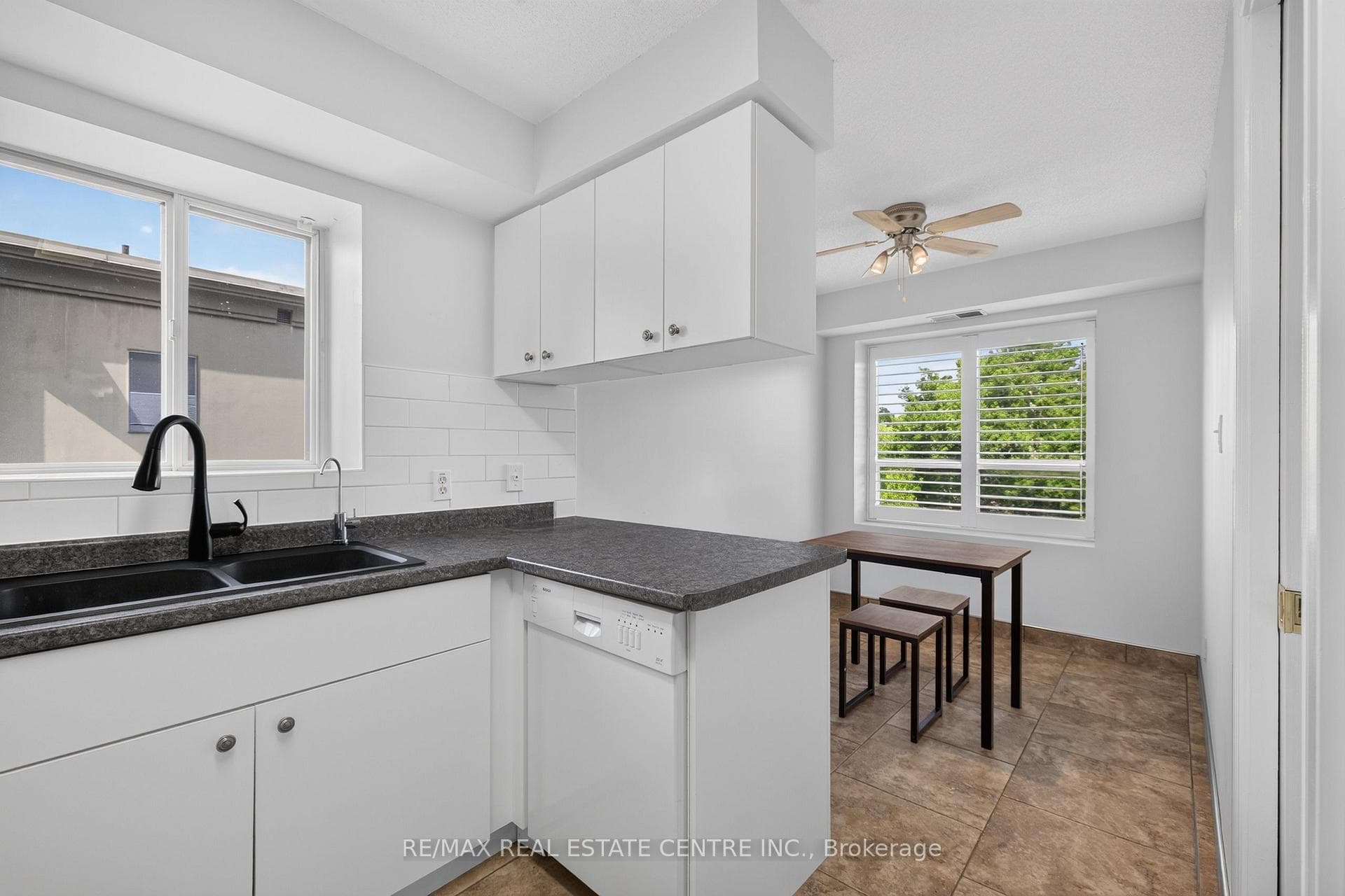 281 Bristol Street Unit 602 photo 17