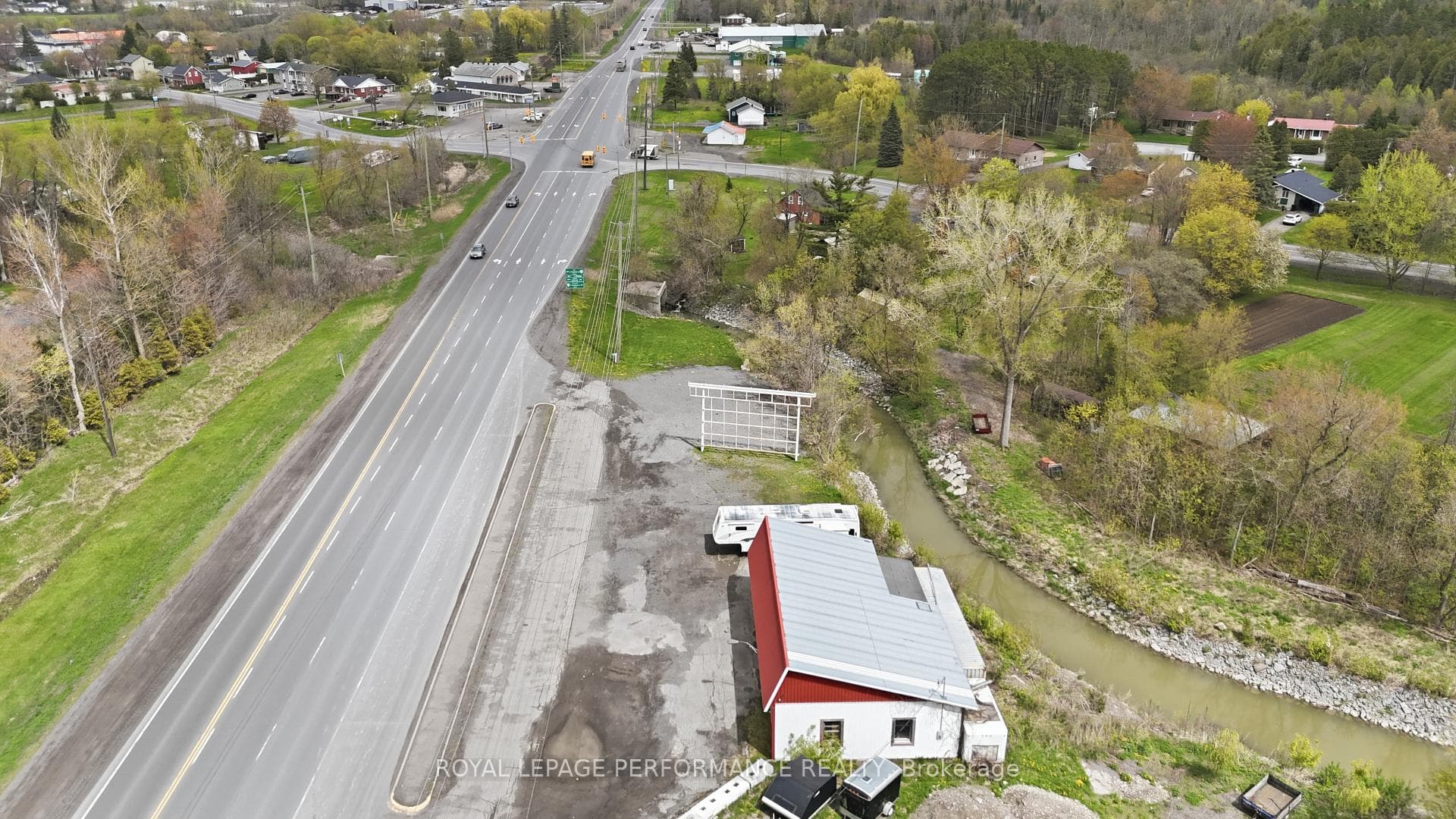1019 County Rd 17 Road photo 19