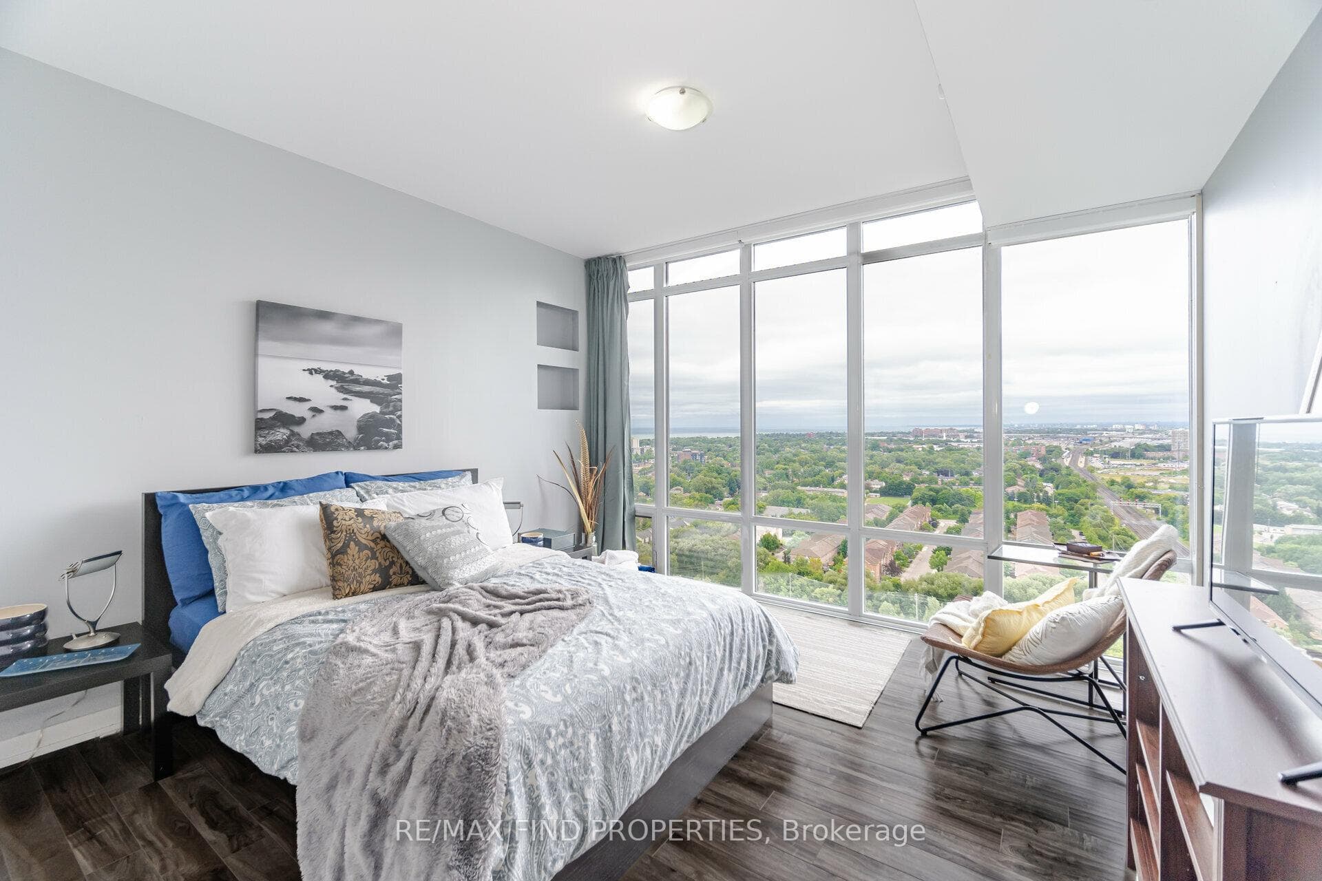 88 Park Lawn Road Unit 2717 photo 16