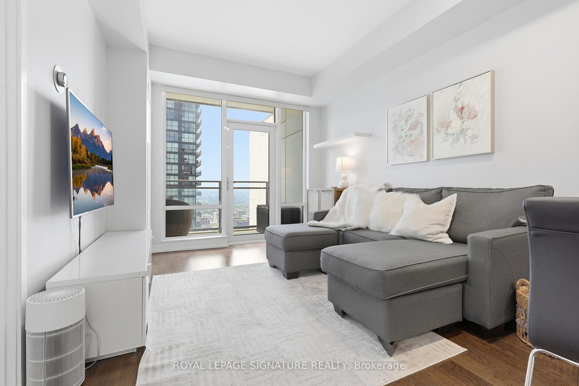 21 Widmer Street Unit 3801 photo 6